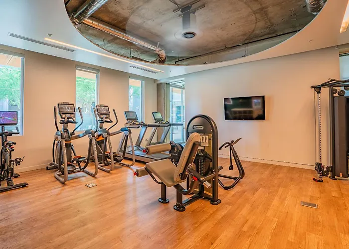 In Dt With Gym Pool Parking Wd Apartamento Phoenix